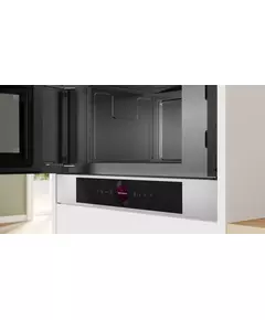 Купить Встраиваемая микроволновая печь BOSCH BFL7221W1 21л. 900Вт белый, изображение 3 в компании Зеон