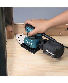 Купить Вибрационная шлифмашина Makita BO4565 200W, 14000 об/мин, 112х190 мм, пылесборник, изображение 4 в компании Зеон