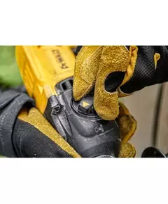 Купить Перфоратор DeWALT D25033K-QS SDS-plus 2.1Дж кейс в компании Зеон