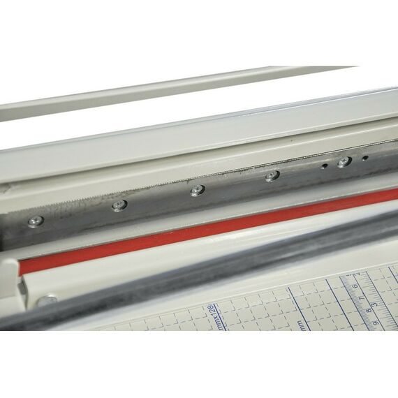 Резаки: Резак гильотинный  Yunguang YG-868A3 фотографии