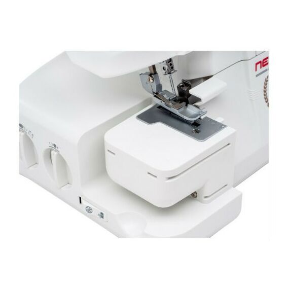 Швейные машинки: Оверлок Necchi 4455D 2, 3, 4-ниточный шов, дифференциальная подача, скорость 1200 стежков/мин фотографии