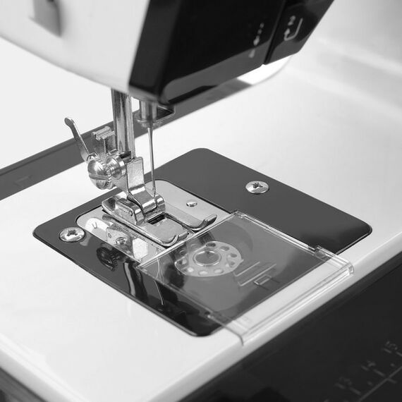 Швейные машинки: Швейная машина VLK Napoli 2750 черный/белый [90017] фотографии