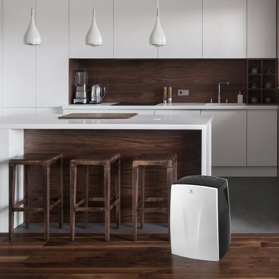 Мобильные кондиционеры: Кондиционер мобильный Electrolux EACM-16 HP/N3 фотографии