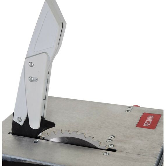 Торцовочные пилы: Торцовочная пила РЕСАНТА ТП-210К 1600 Вт, 5000 об/мин, диск 210 мм, режим настольной циркулярной пилы фотографии