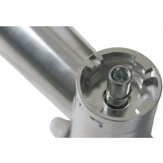 Мясорубки: Мясорубка LIGRELL LMG-2753VB 2000 Вт, реверс, овощерезка фотографии