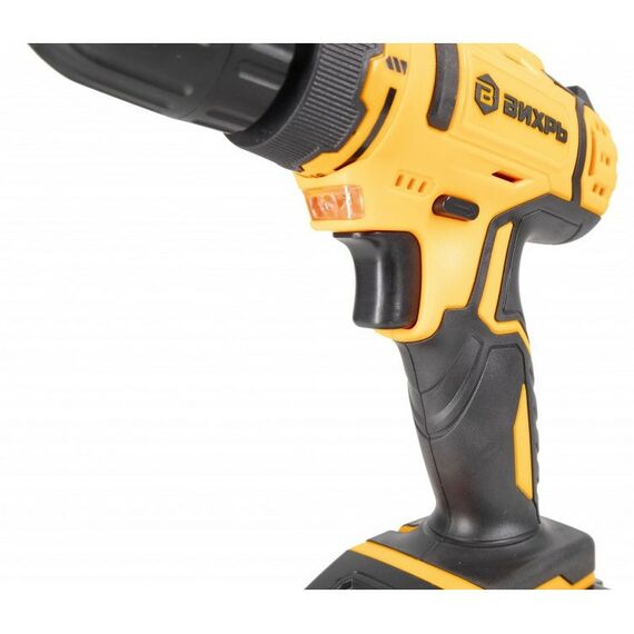 Дрели и шуруповерты: Дрель-шуруповерт аккумуляторная Вихрь ДА-16Л-2К безударный, быстрозажимной, 400/1400 об/мин, 42/20 Нм, 16 В, 2 А*ч, 1.3 кг, кейс [72/14/32] фотографии