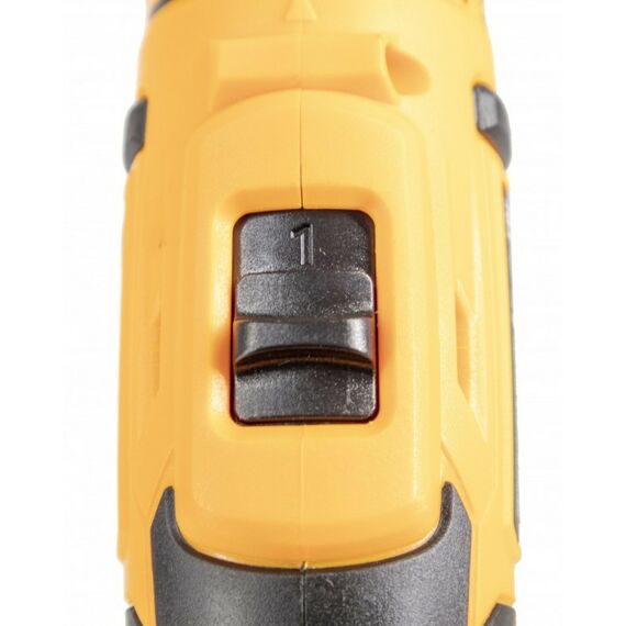 Дрели и шуруповерты: Дрель-шуруповерт аккумуляторная Вихрь ДА-16Л-2К безударный, быстрозажимной, 400/1400 об/мин, 42/20 Нм, 16 В, 2 А*ч, 1.3 кг, кейс [72/14/32] фотографии