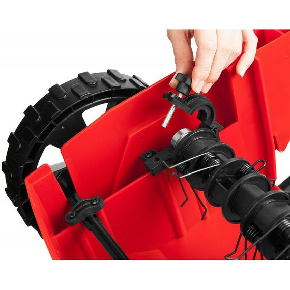 Газонокосилки: Аэратор-скарификатор электрический Зубр ЗСЭ-32-1000 2 в 1, ш/с 320 мм, высота аэрации -9:+13 мм, 1000 Вт фотографии