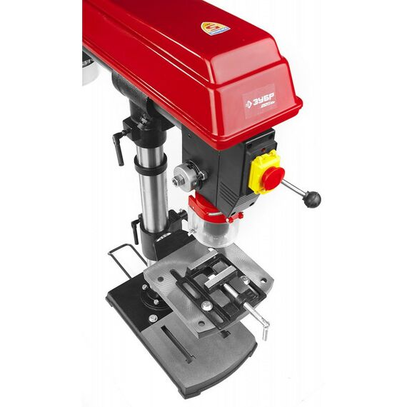 Обрабатывающие станки: Радиально-сверлильный станок Зубр ЗСС-550 550 Вт, 16 мм фотографии