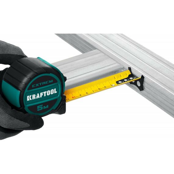 Рулетка со сверх широким полотном KRAFTOOL Extrem 10 м х 32 мм [34127-10] фотографии