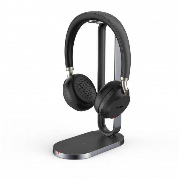 Наушники и гарнитуры: Беспроводная гарнитура Yealink BH72 with Charging Stand UC Black USB фотографии